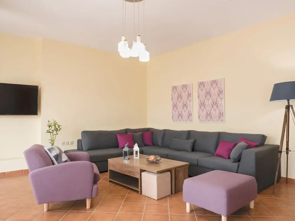 Zampelia Apartments