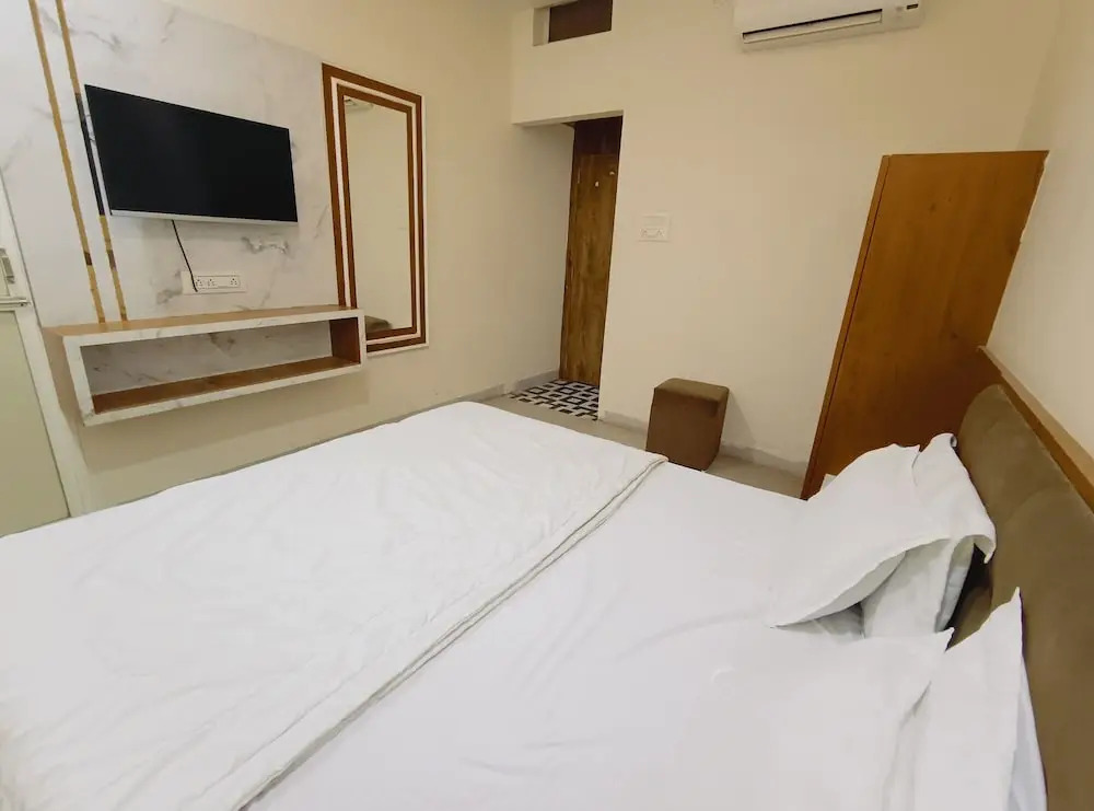 Hotel Nandi Shree