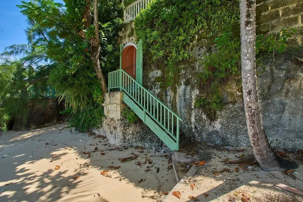 Luxury Beach Front Villa Estate