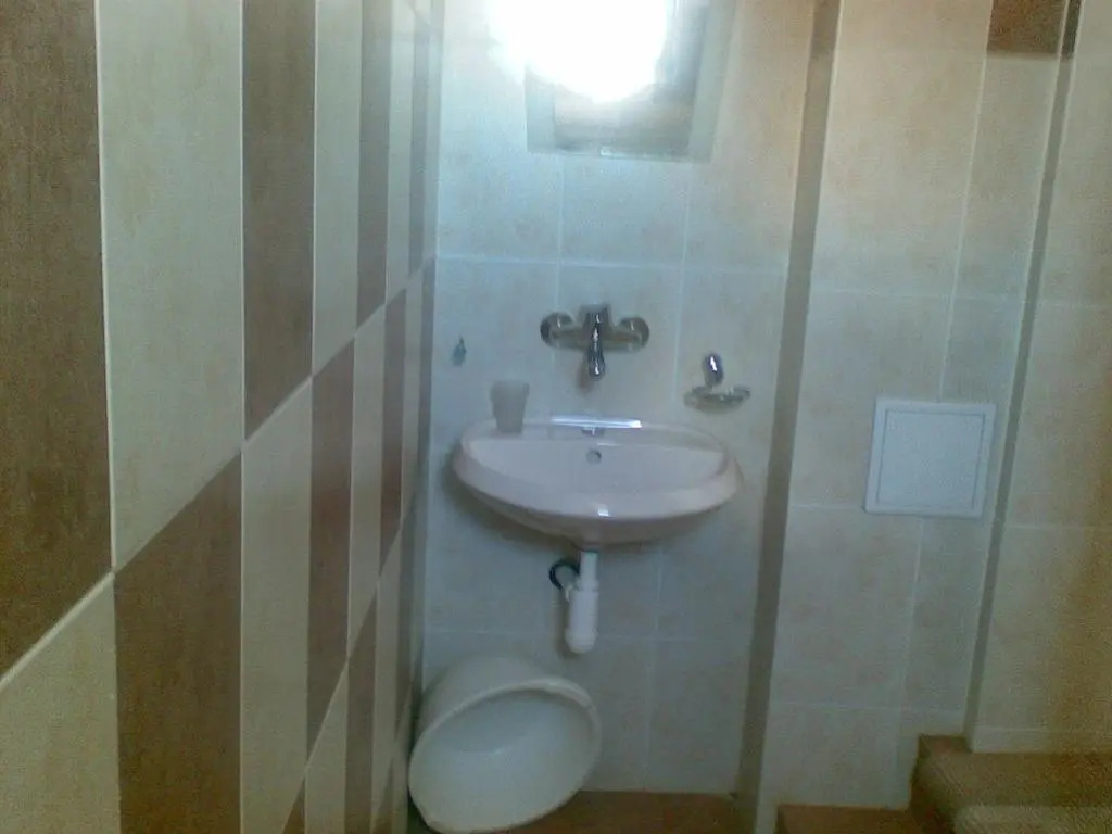 Farlalievi Guest House