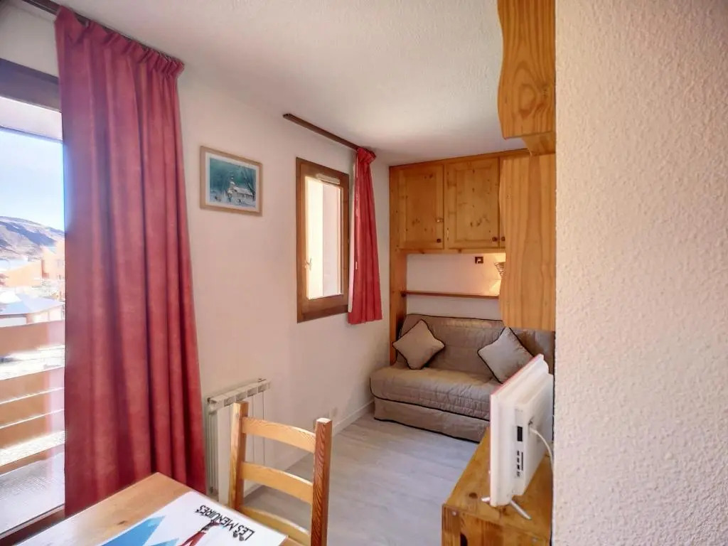 Appartement Les Menuires, 1 pièce, 3 personnes - FR-1-178-40