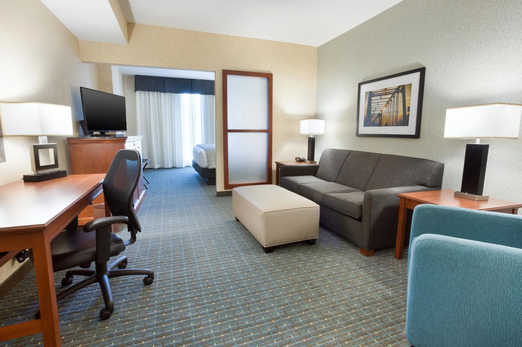 Drury Inn & Suites Grand Rapids