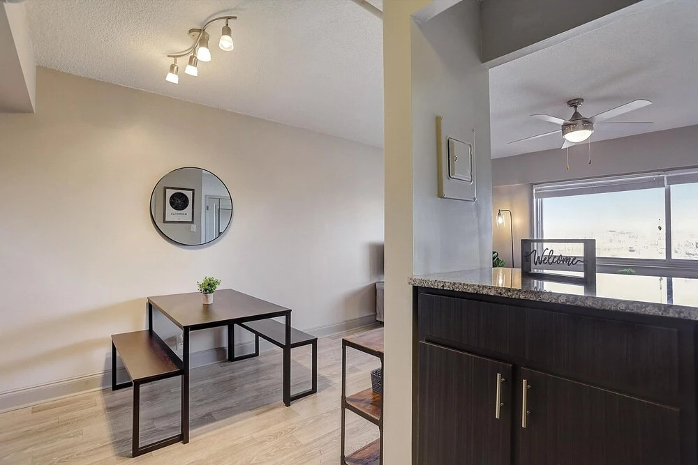 FRONTDESK 500 Fifth Apts Downtown Nashville