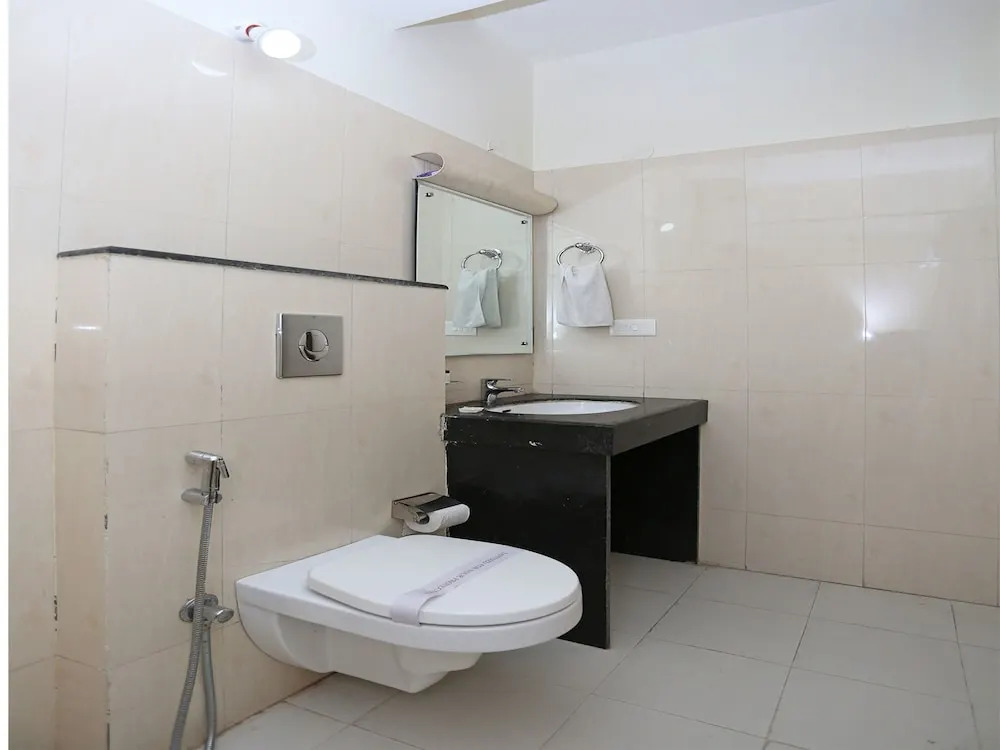 Capital O 5758 Hotel Square 36 By Arn Group