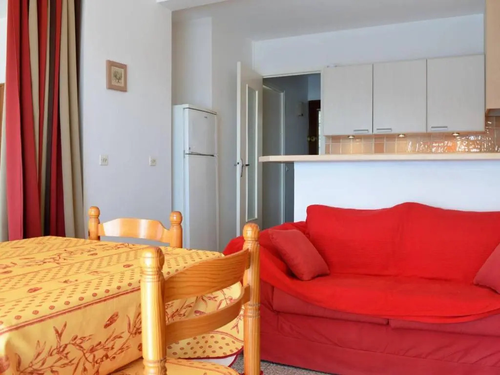 Appartement Le Lavandou, 2 pièces, 4 personnes - FR-1-251-258