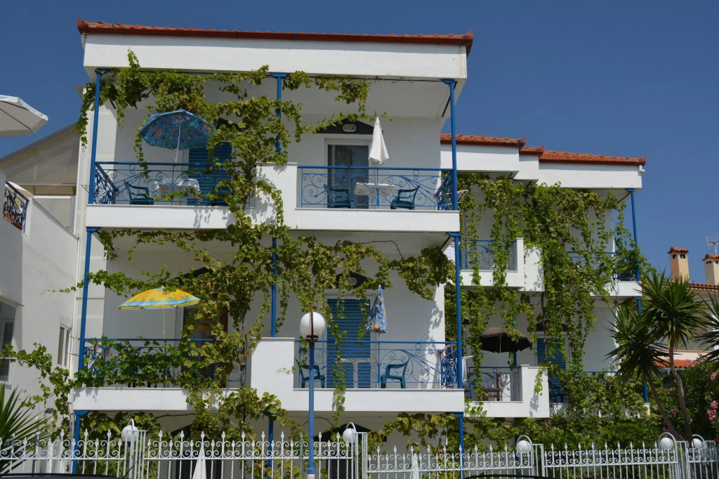 Victor-Eleni Hotel