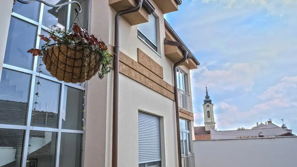 C5 Apartments