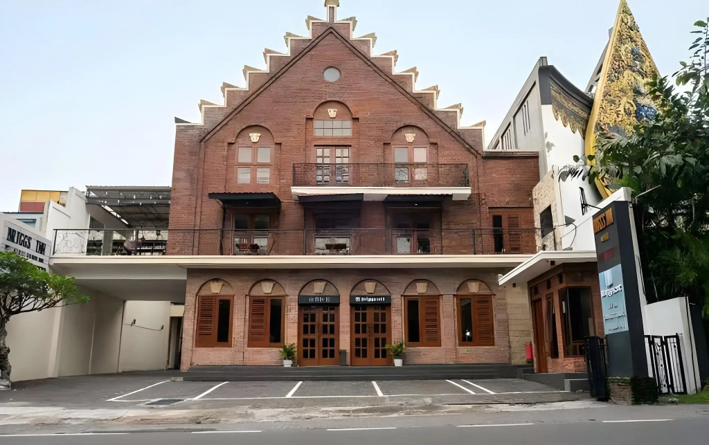 Briggs Inn Batu