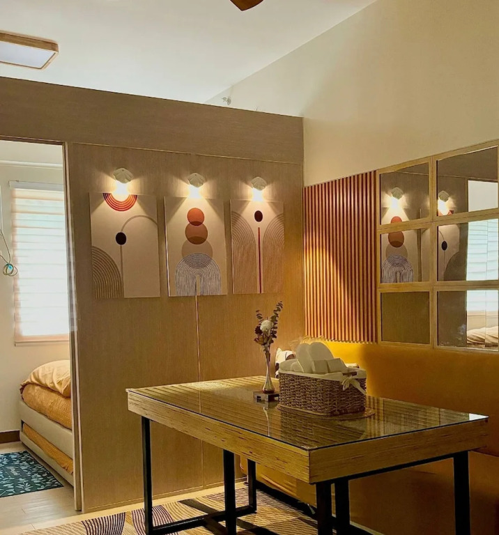 Aesthetic Cozy Stay With Ps4, Netflix & Coffee Nook - Elena Suites Staycation