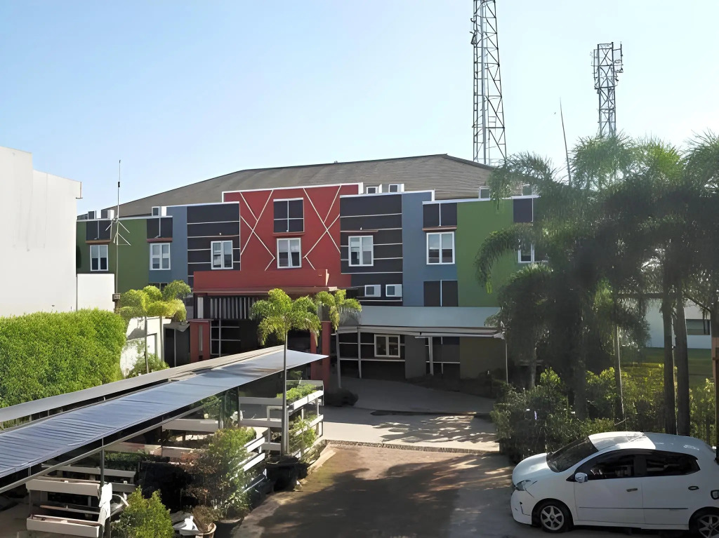 De Kayakini Hotel