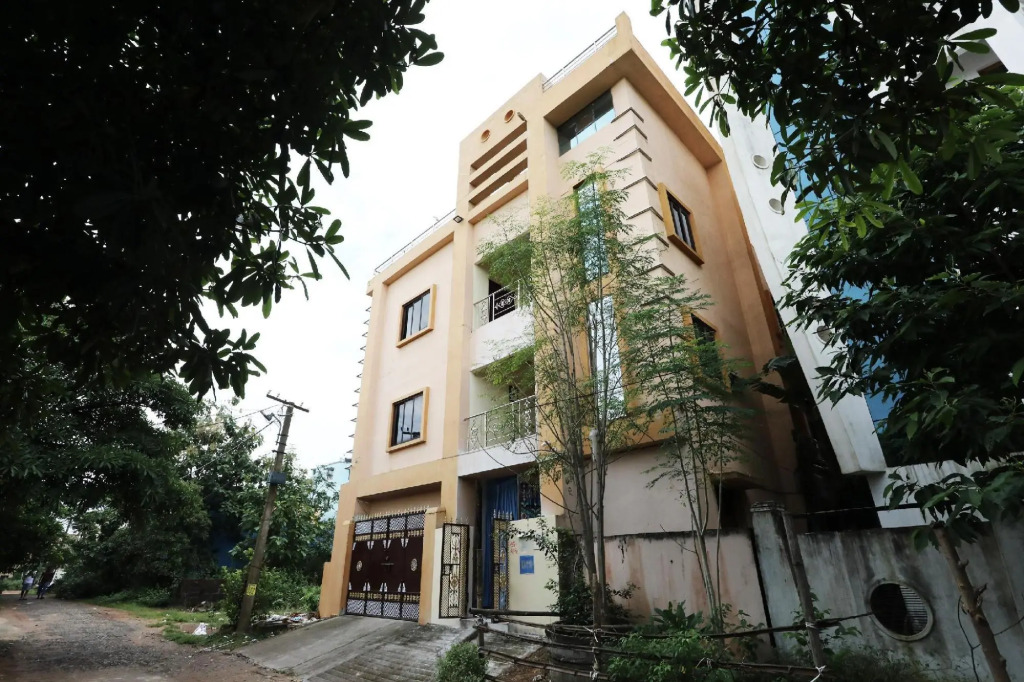 OYO 17194 Ma Sum Palace