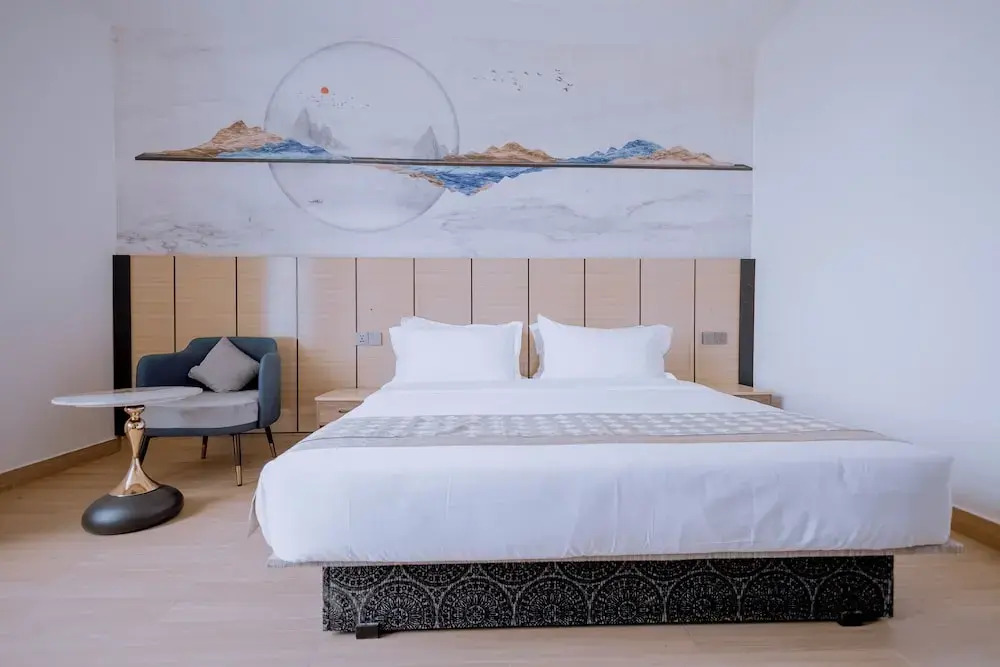 Kiri Hotel