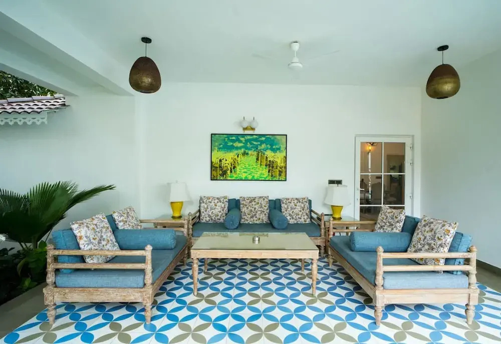 Villa Bauhinia - 5bhk With Pool 10 Mins to Beach