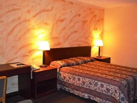 Red Carpet Inn Montrose