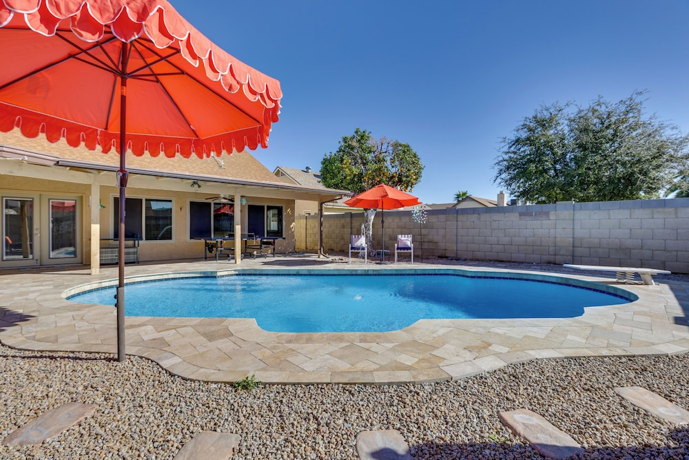 Glendale Entertainment Hub! Family Home w/ Pool