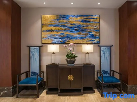 Yuanmou Grand Hotel