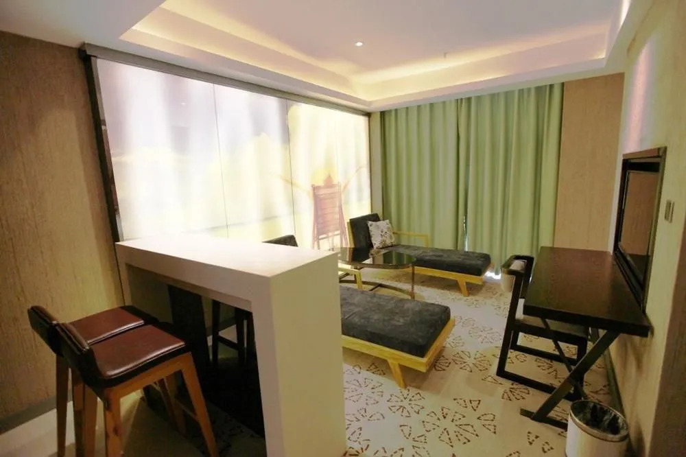 H Exquisite Hotel