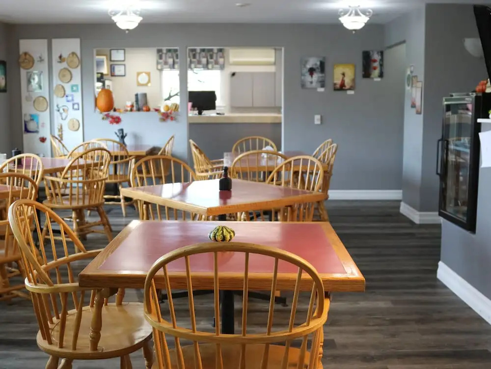 Coastal Inn - Kingfisher