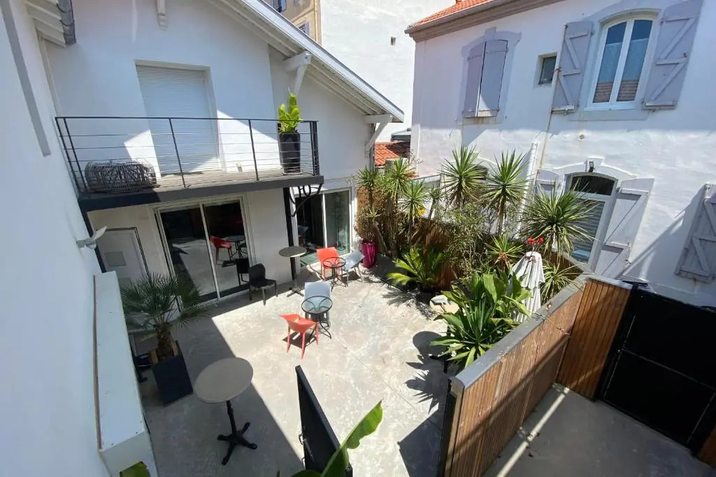 Loft 9 - 180 m2 loft in 5 min from the beach - 3 bedroom - Parking