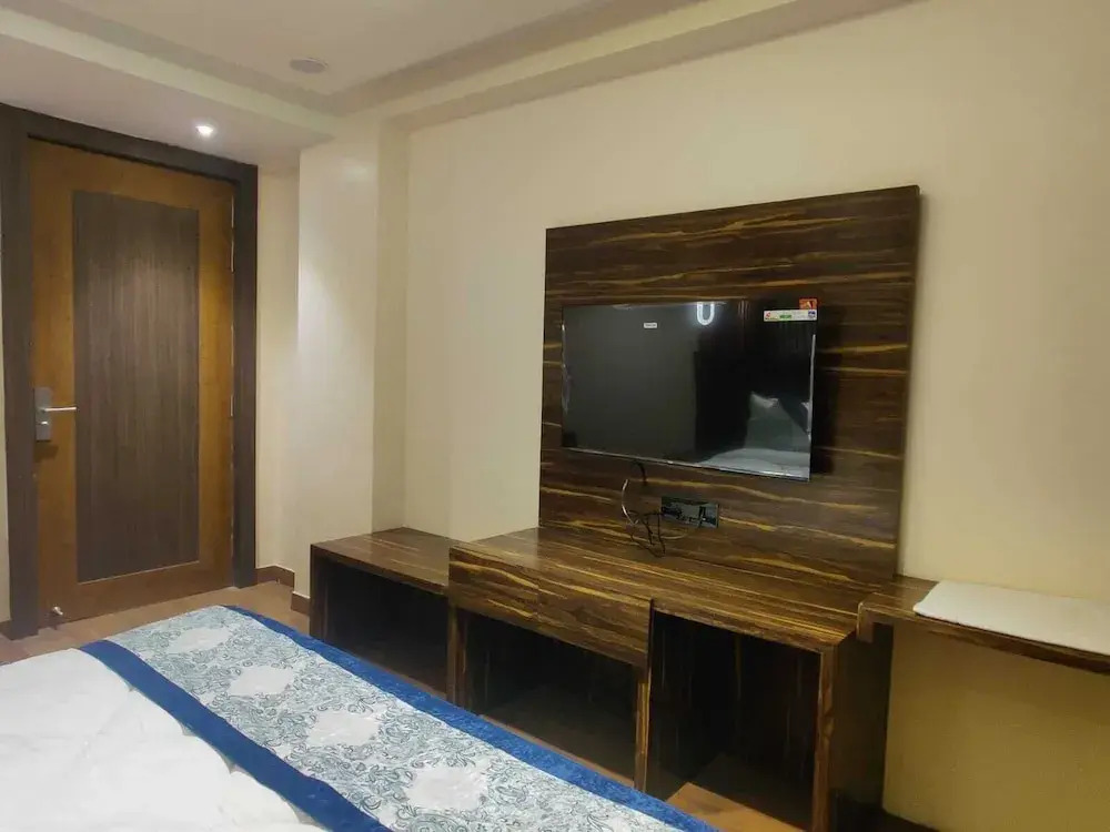 Hotel KHS Landmark Prayagraj - The Boutique Hotel