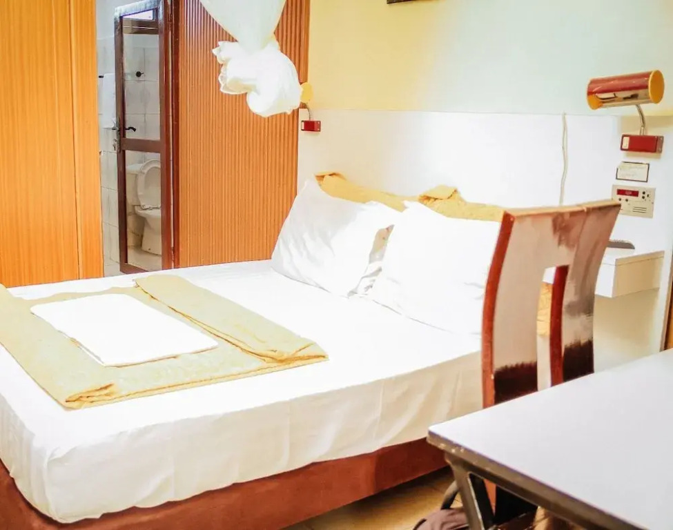 Mirton Hotel