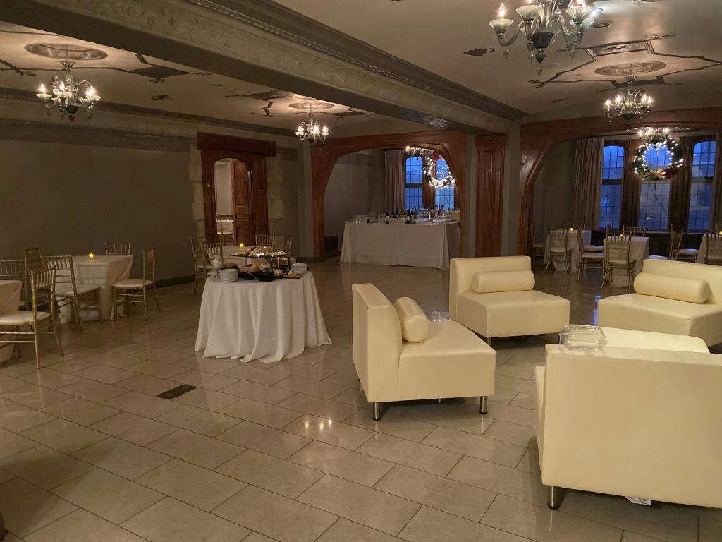 The Tudor Arms Hotel Cleveland - a DoubleTree by Hilton