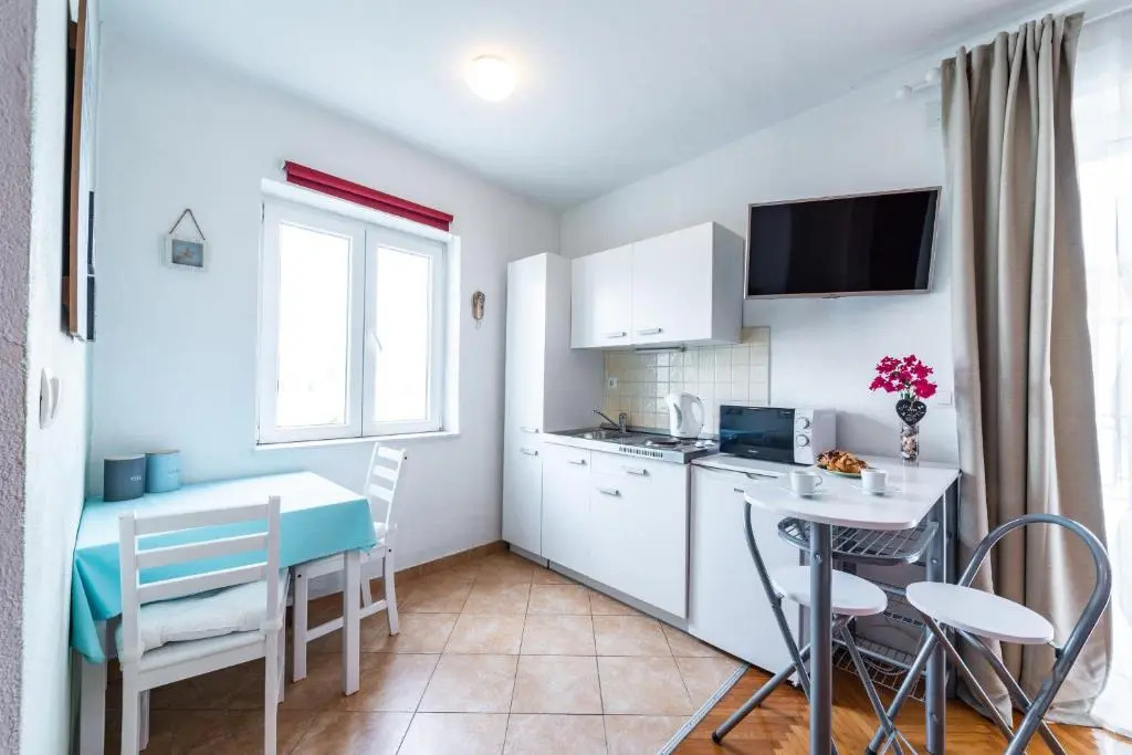 Apartments Marivo Lapad