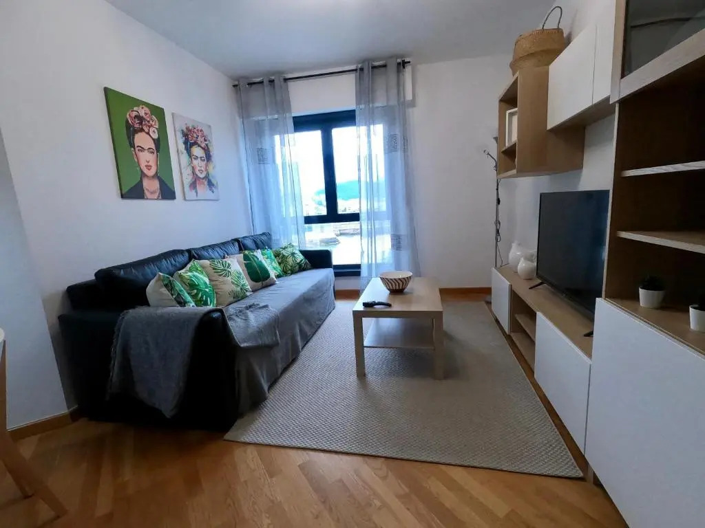 Apartamento con balcón y vistas al mar II