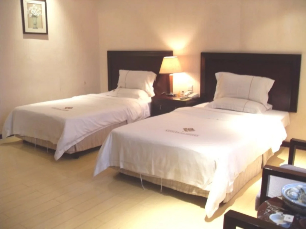 Ying Feng Hotel