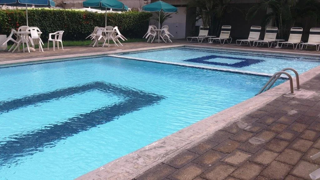 Hotel & Suites Santa Barbara