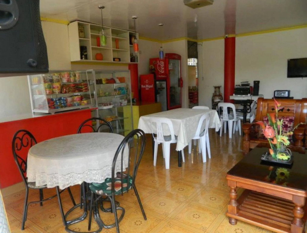 OYO 1048 Jomckayl Apartelle
