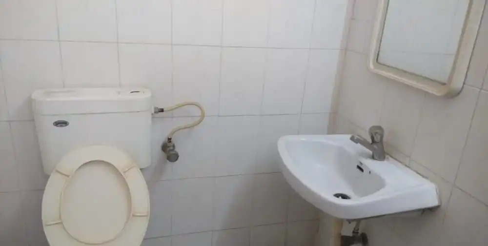 Iroomz Hotel Amaravathi