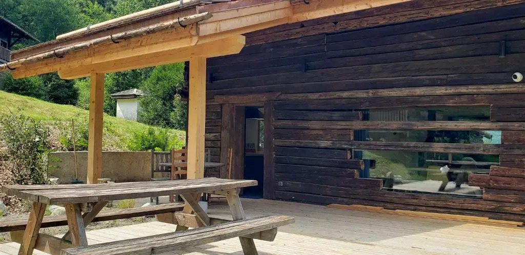 Chalet L'Oratoire with huge garden