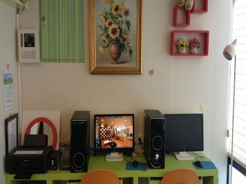 Crystal Guesthouse (гостевой дом для женщин)