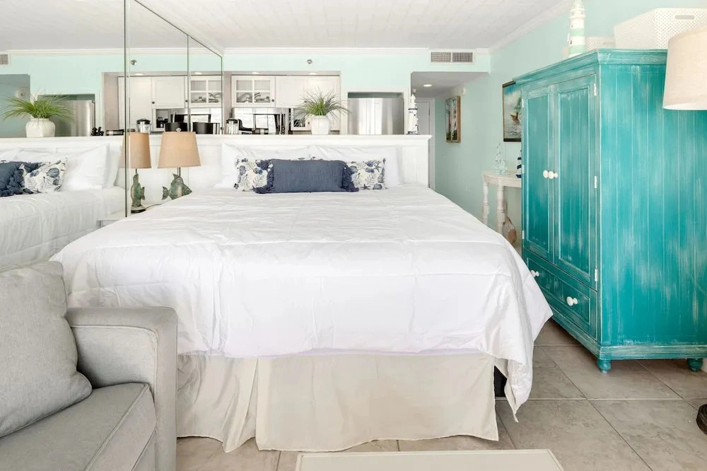 Islander Beach Resort 504 Condo