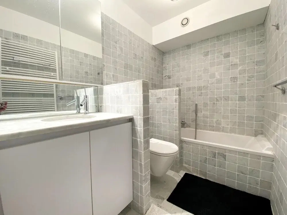 Waveside Corner Apartment