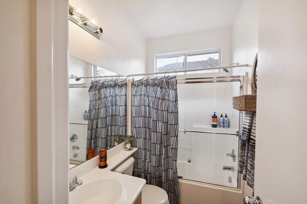 Palm Springs Mountain Getaway 3 Bedroom Home by RedAwning