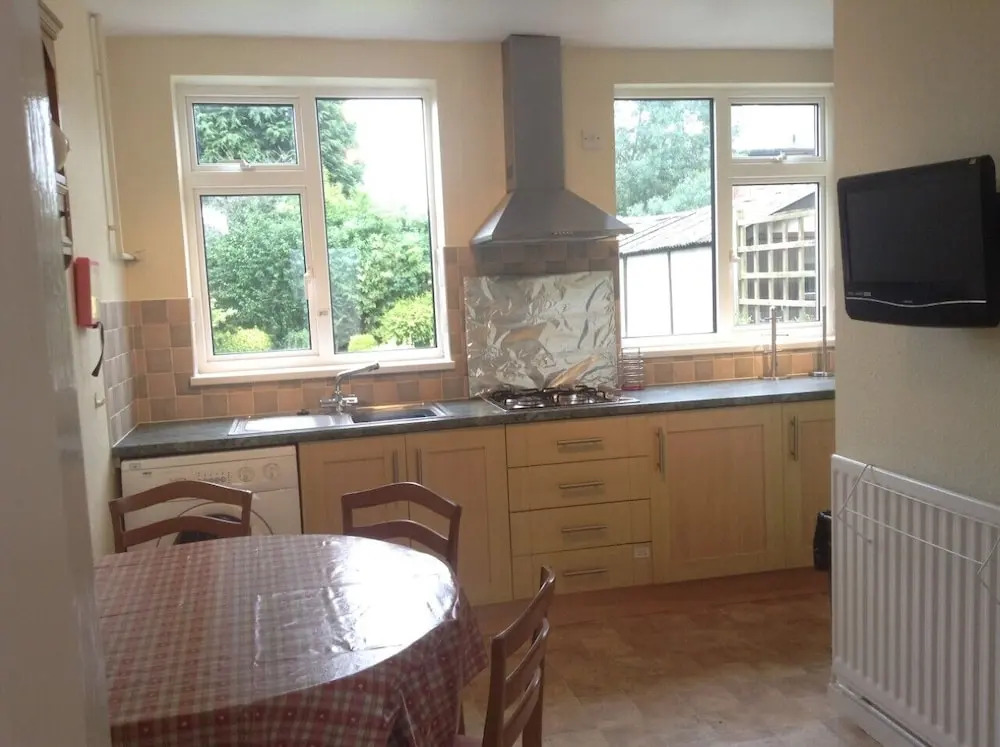4 Bedroom Beaumaris Road, Newport Shropshire