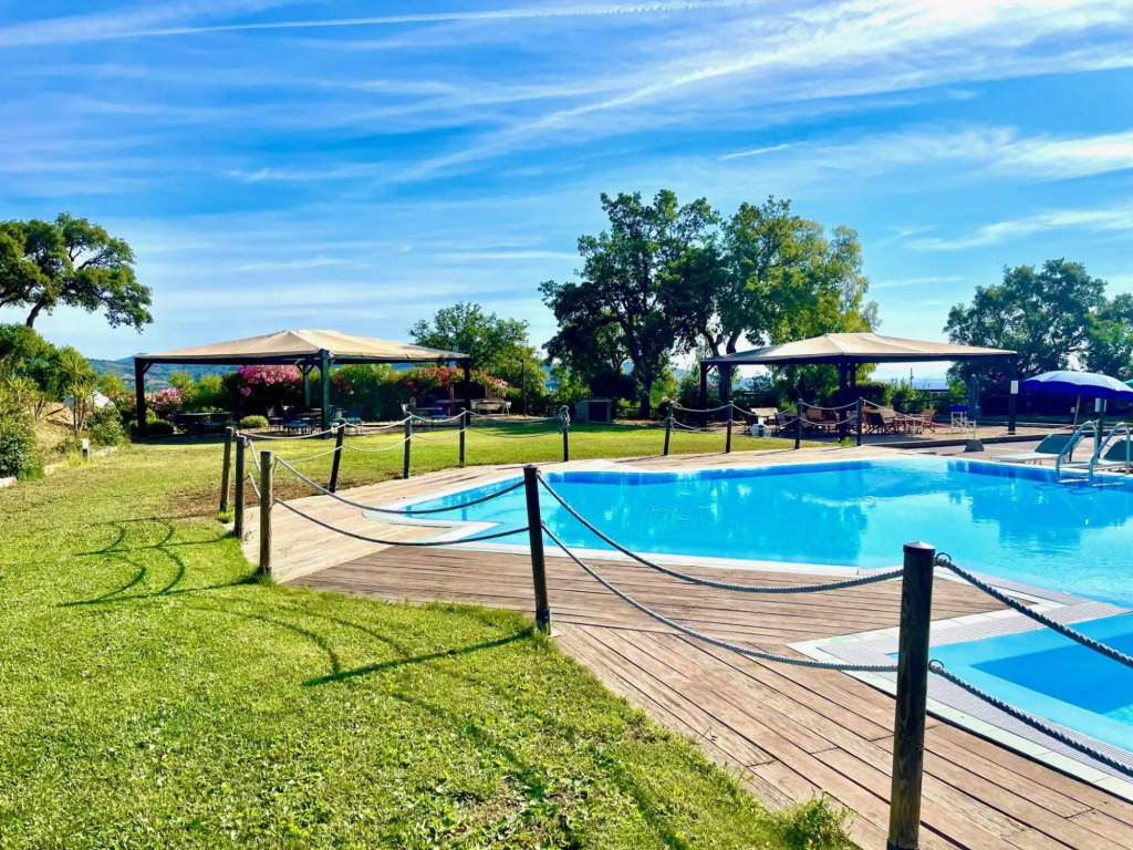 Studio apartment situated inside the Verde-blu residence, for 4 people, sq.m 34 , with terrace, pool-VERDEBLU 609