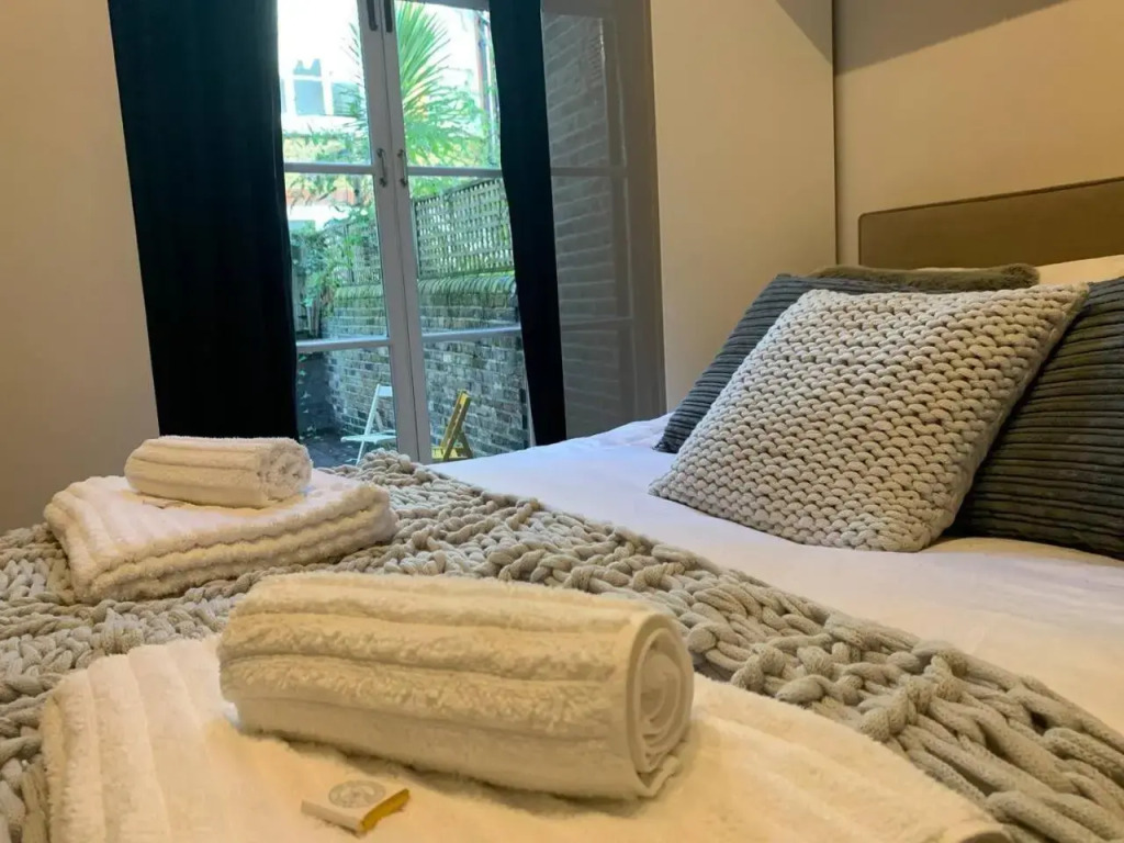 Luxury Fulham Flat with 5* Touches Nr River Thames