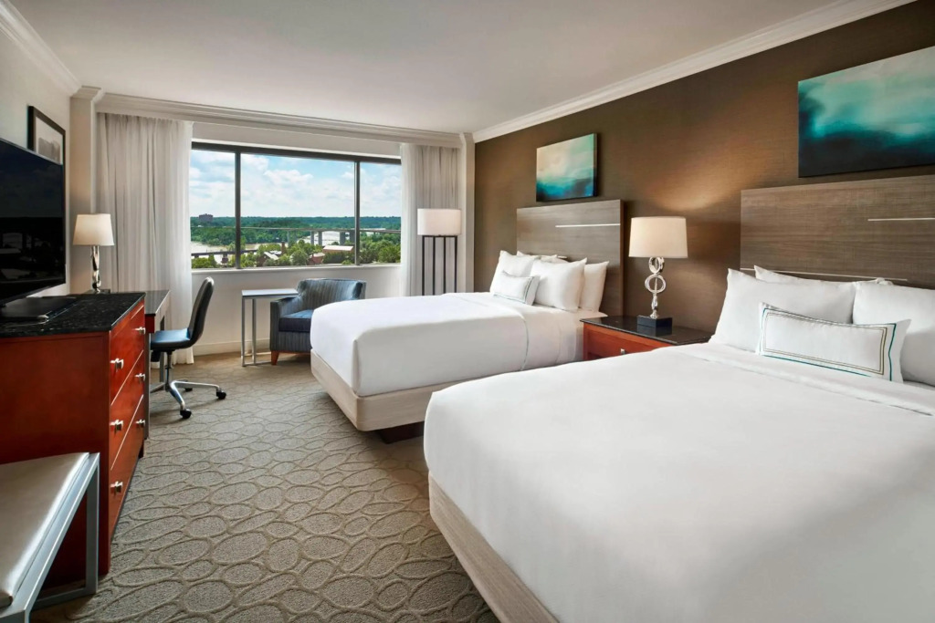 Delta Hotels by Marriott Richmond Downtown