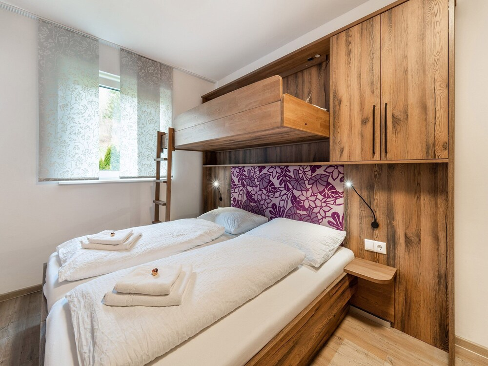 Large Apartment in Sankt Georgen With Balcony