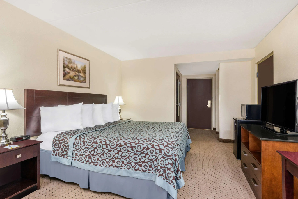 Days Inn by Wyndham Indianapolis Castleton