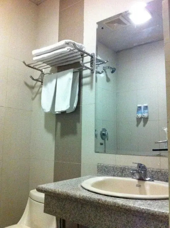 Xinyuan Business Hotel