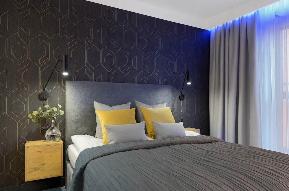 Elite Apartments Waterlane Pool Access