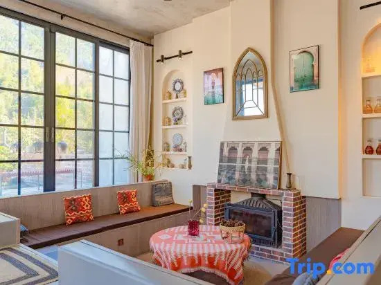 Moroccan homestay in the mountains