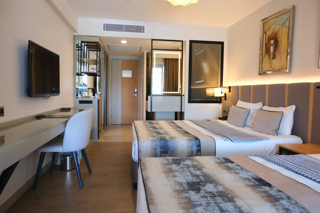 Sunthalia Hotels & Resorts Ultra All Inclusive Adults Only Party Hotel