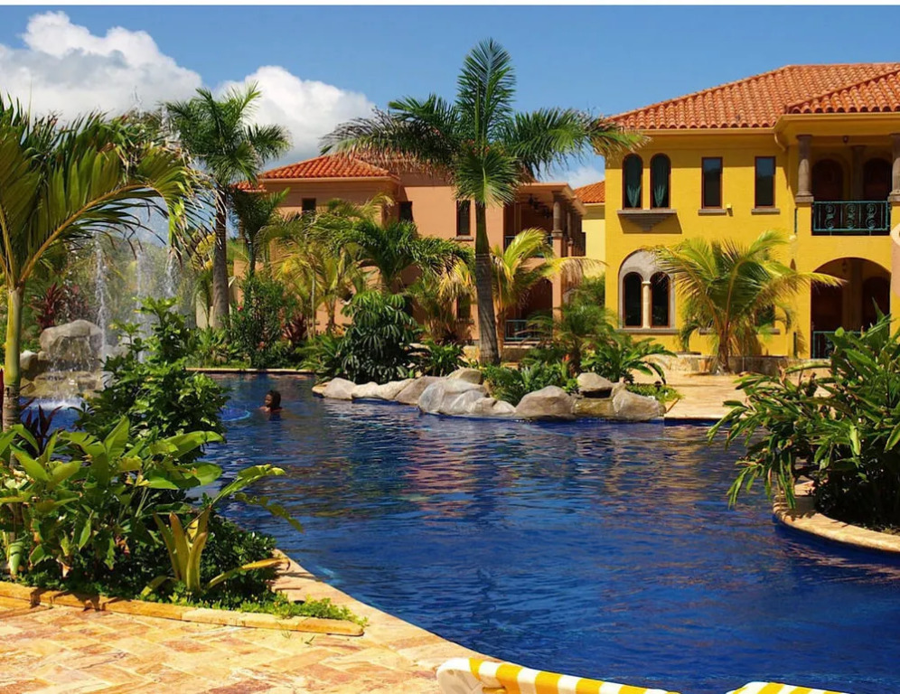 Parrot Tree Beach Resort