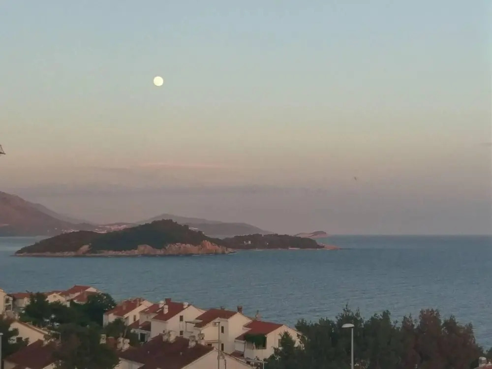 Apartment Marlo in Dubrovnik With sea View