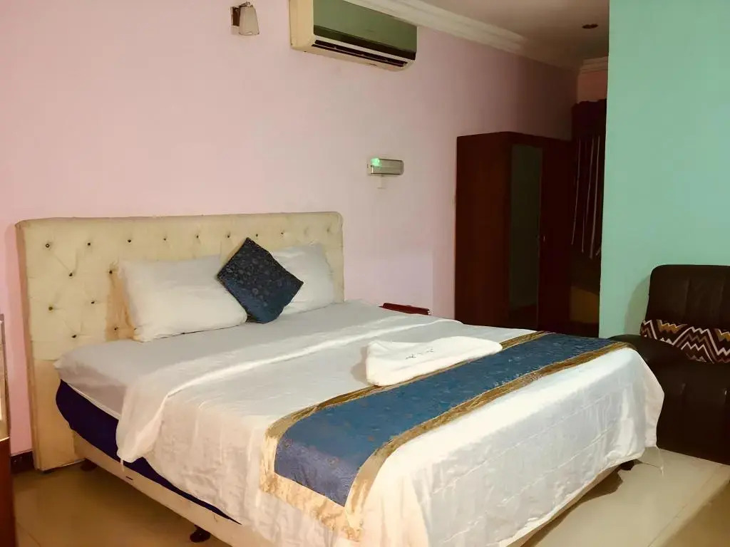 Golden Home Inn Hotel & Suites
